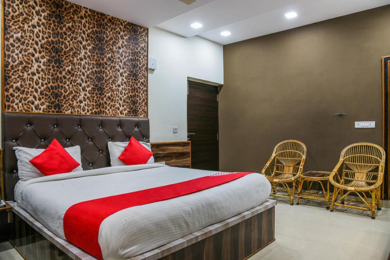 Oyo 11868 Rk Residency Hotel Udaipur Luaran gambar
